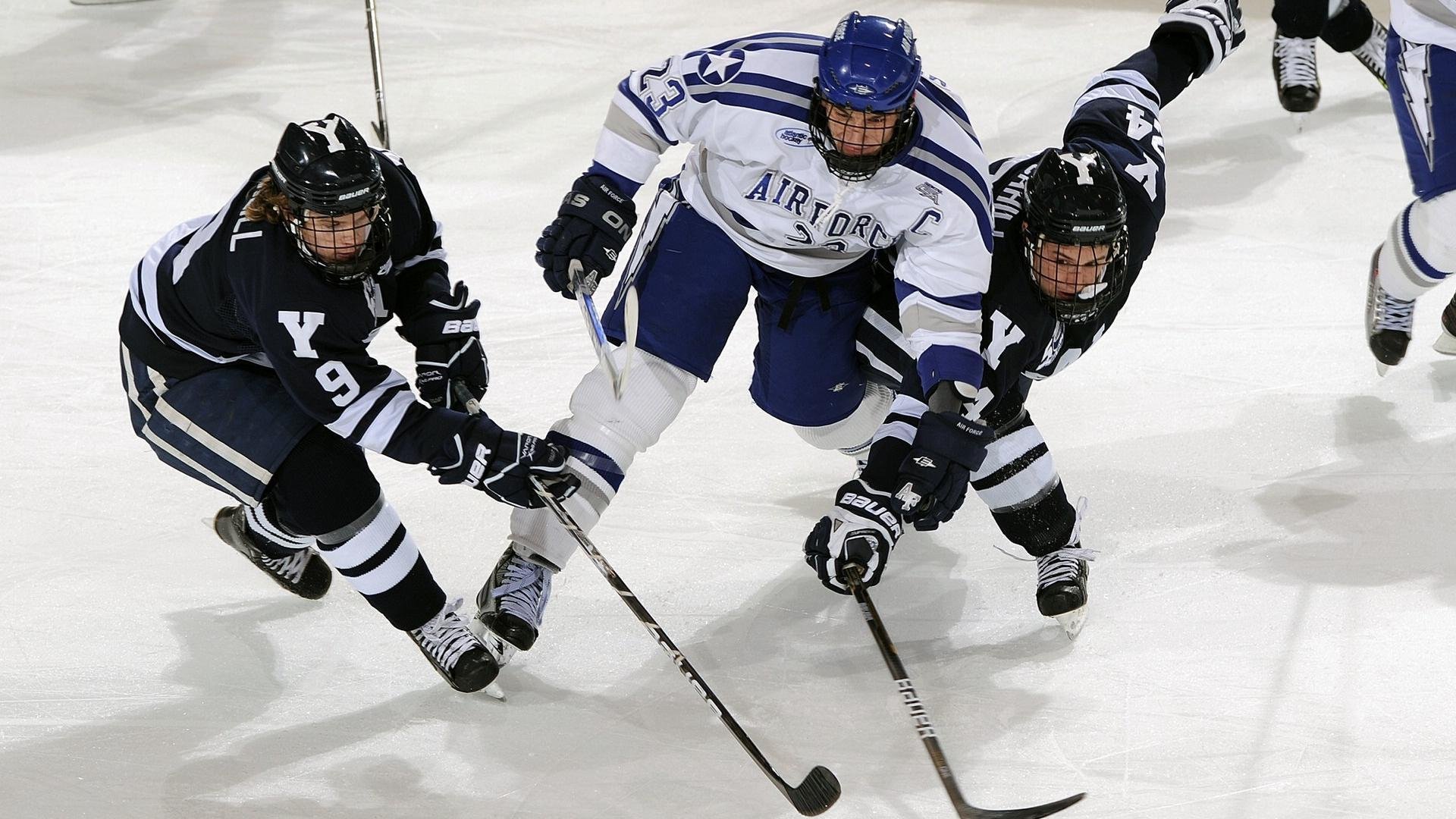 九游娱乐入口-乌鸦那波配合太流畅了,四分卫节奏完美,乌鸦5=几
